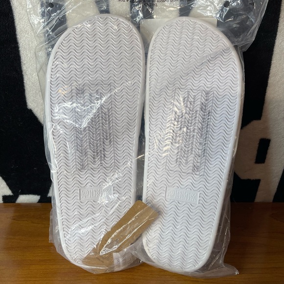 Victoria’s Secret PINK Glitter Rose Gold Logo Slide Sandals NEW VS PINK - Picture 4 of 7